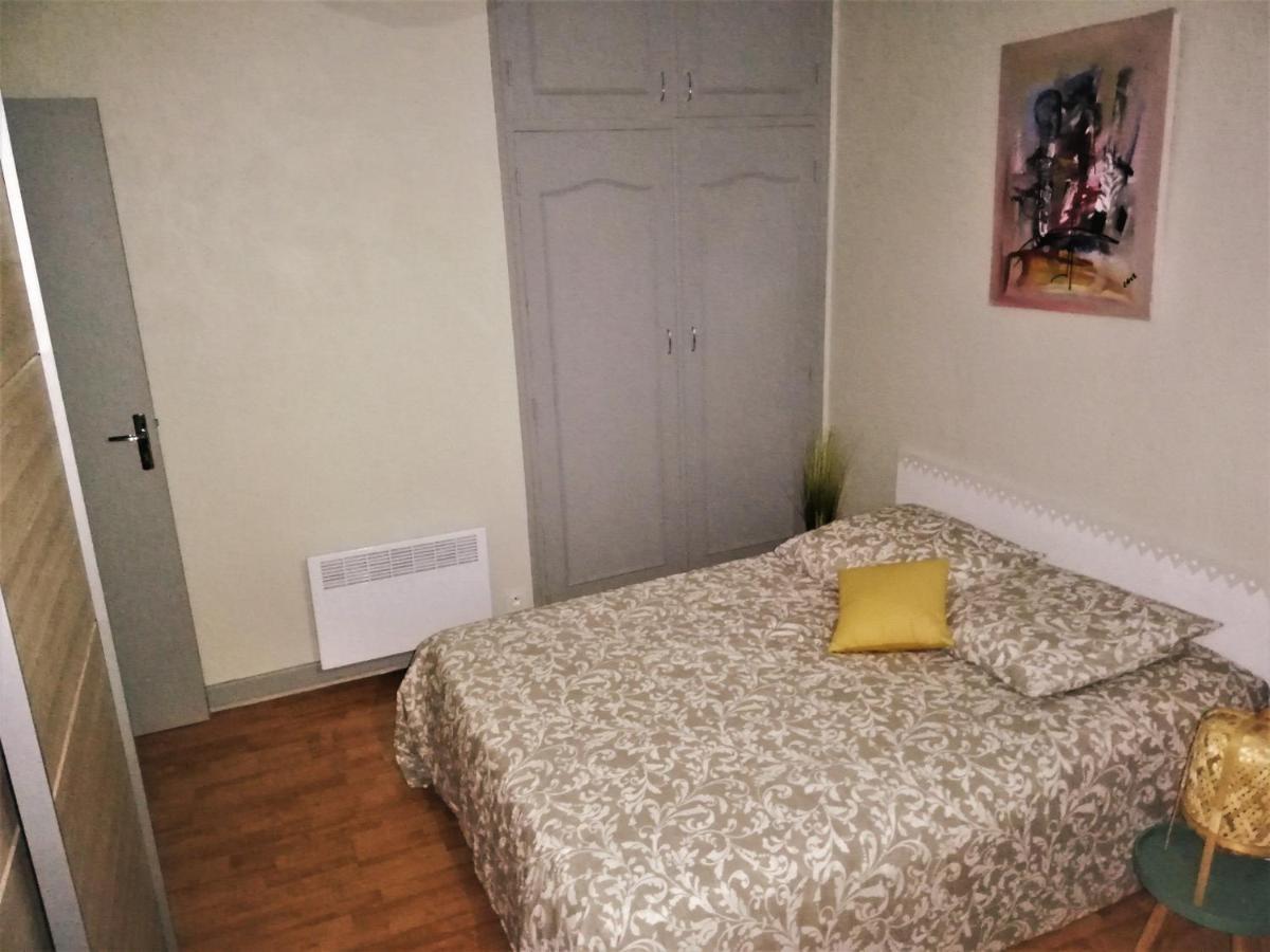 Appartement Catharina วีเนิฟ-โซร์-ล็อต ภายนอก รูปภาพ