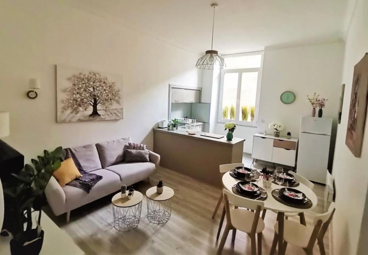 Appartement Catharina วีเนิฟ-โซร์-ล็อต ภายนอก รูปภาพ