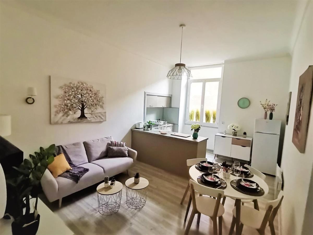 Appartement Catharina วีเนิฟ-โซร์-ล็อต ภายนอก รูปภาพ